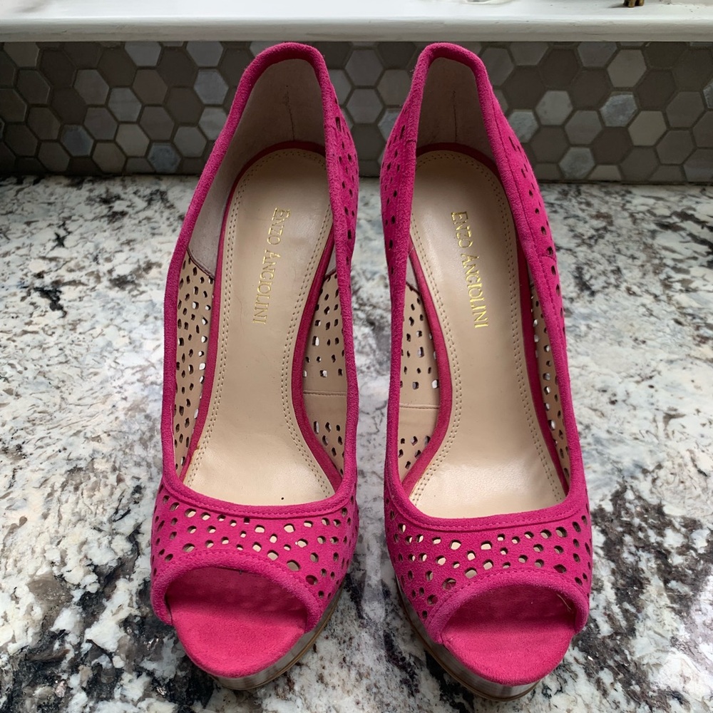 Hot Pink Suede Shoes, Never Worn, size 8M